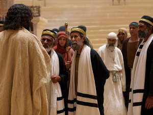 Jesus gathered a group of people around Him and wanted to tell them a story showing how much He
loved them